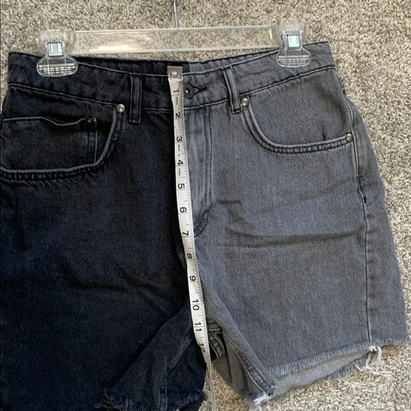 The Ragged Priest Black Gray Colorblock Jean Shorts Size Medium - Picture 7 of 10